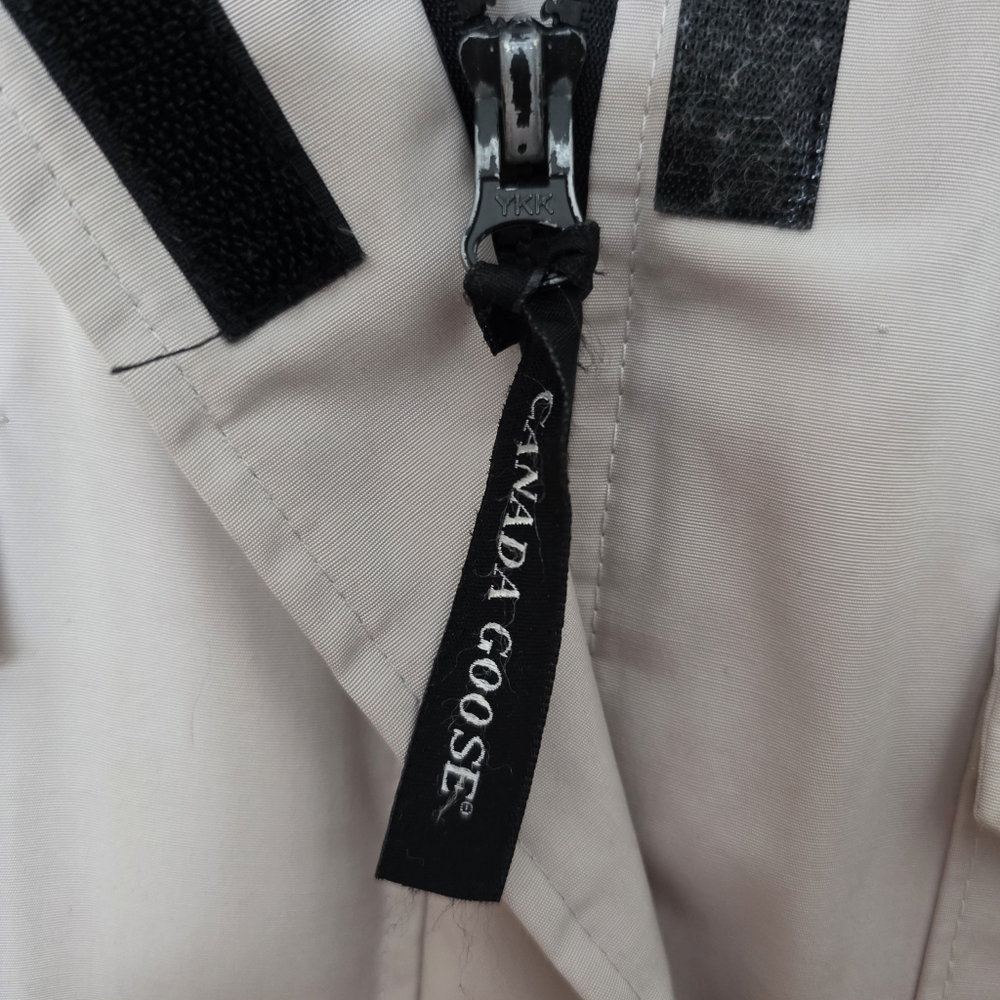 CANADA GOOSE | Cream Expedition Parka – Women’s XL - Picture 10 of 14